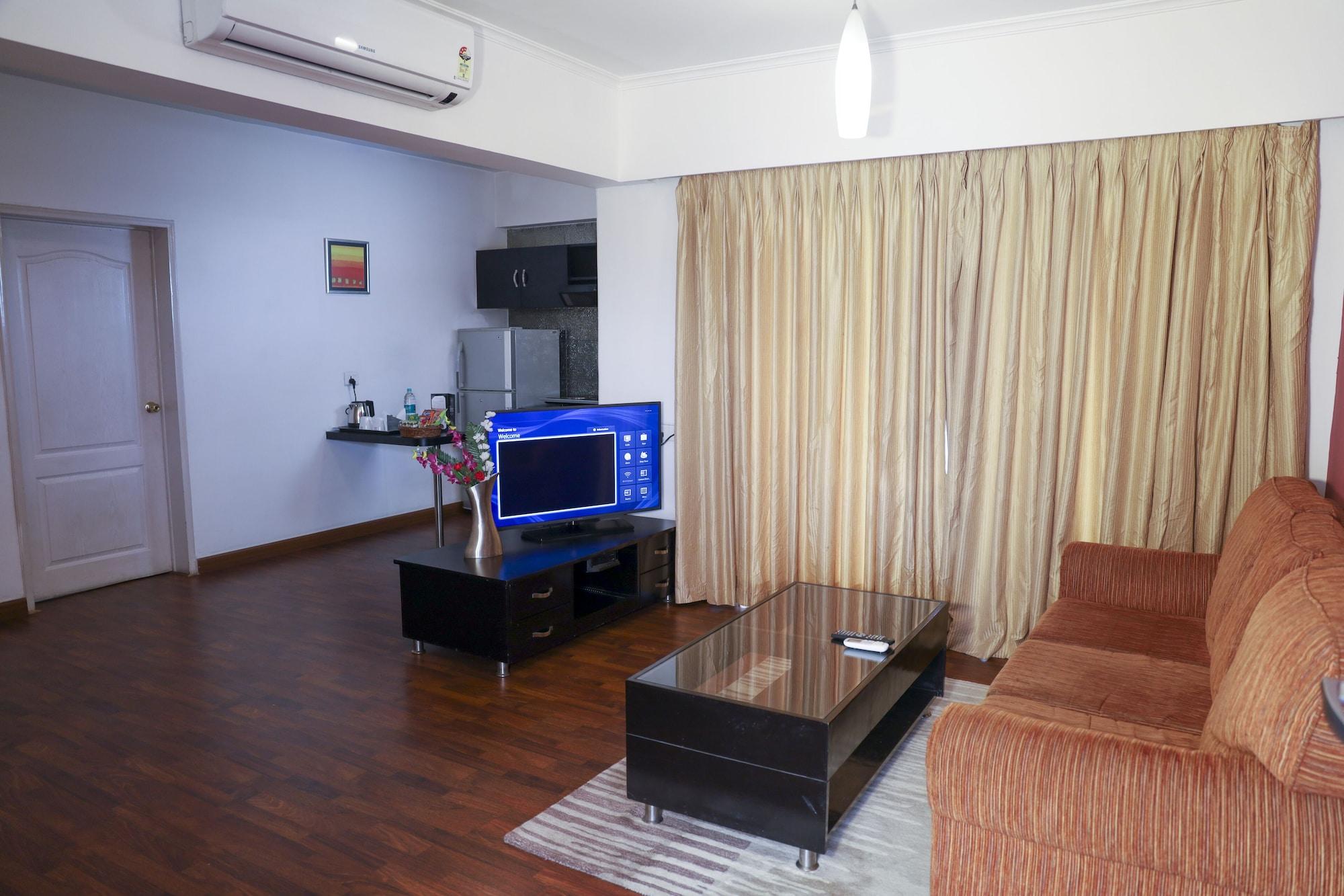 Royal Orchid Golden Suites Pune Exterior foto